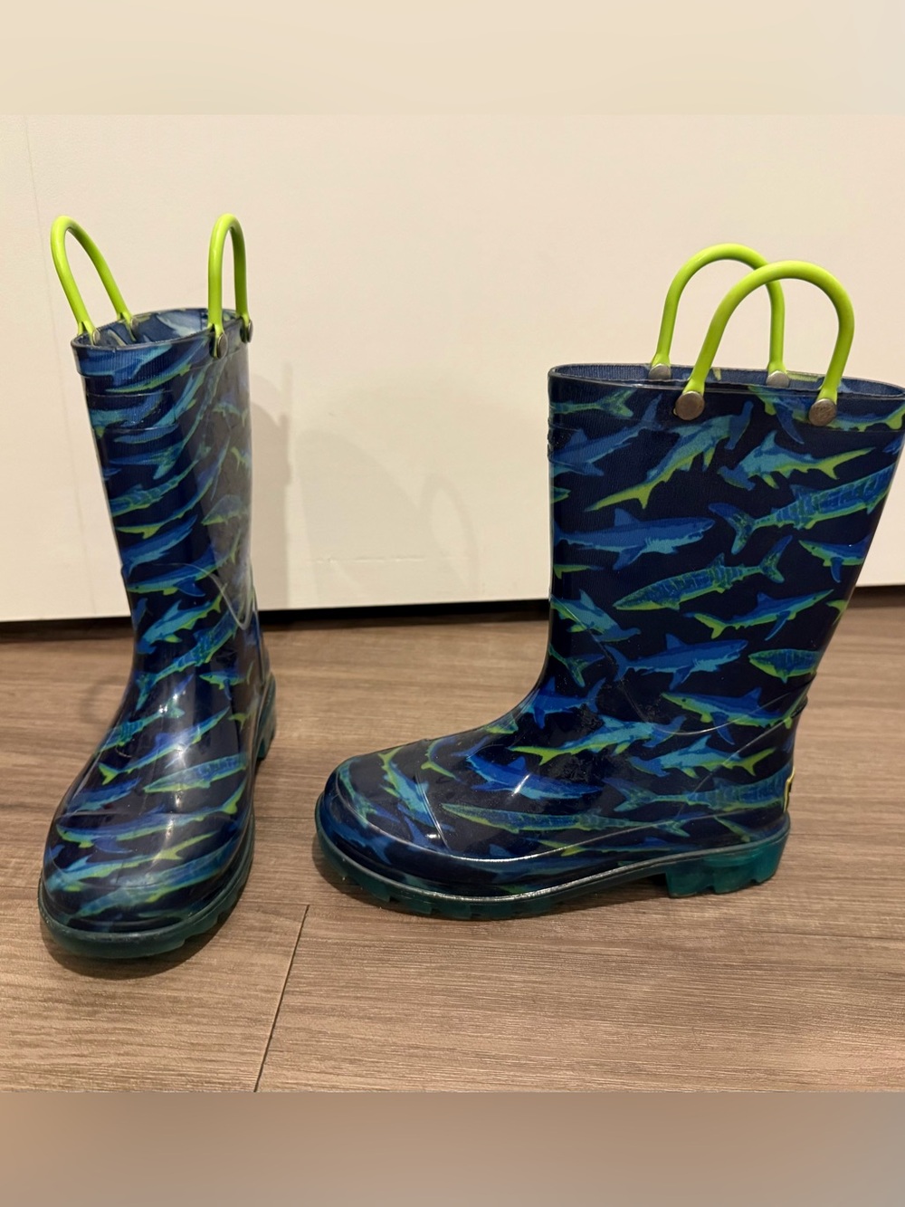 Kids Western Chief Light Up Shark Rain Boots